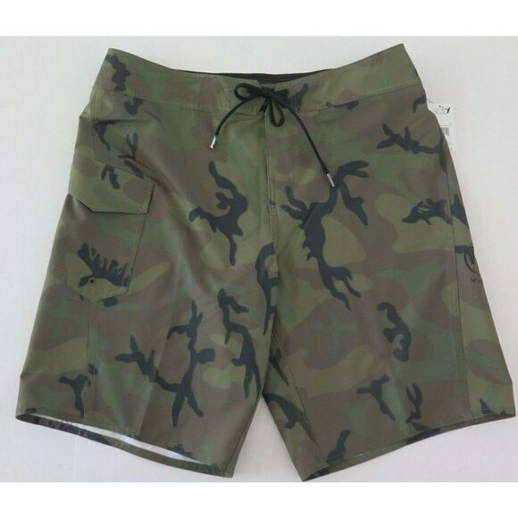 Volcom A0802200 Men's Sz 28 Green Camo Print Manic 2 Boardshorts - Picture 1 of 6